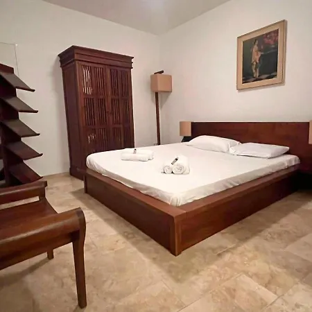 Villa Royal Domain, Entire, Bnbrickeys Mentone