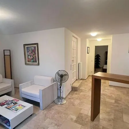 Royal Domain, Entire, Bnbrickeys Villa Mentone