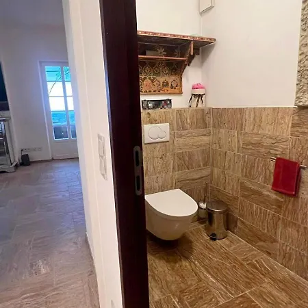 Villa Royal Domain, Entire, Bnbrickeys *