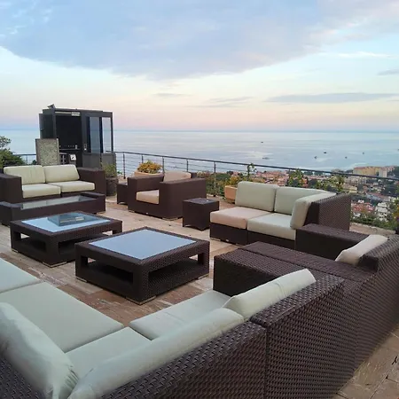 Royal Domain, Entire, Bnbrickeys * Menton
