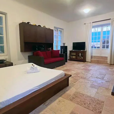 Royal Domain, Entire, Bnbrickeys * Menton